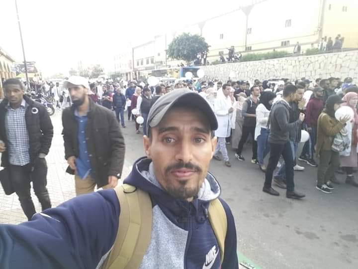 نض