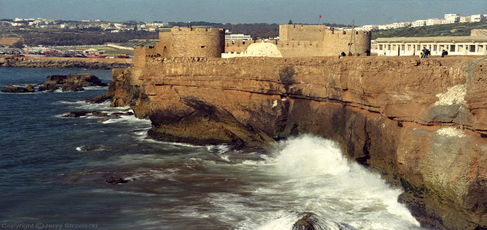 مدينة آسفي حاضرة التاريخ و عاصمة الفخار و السردين الشهي