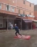 طرائف فيضانات كلميم