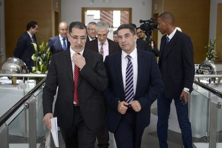 المغرب يقرر توقيف الدراسة بجميع المؤسسات واعتماد التدريس عن بعد