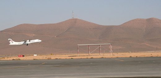 كلميم:مفاوضات مع شركة نقل جوي..هل يتحقق حلم “مغاربة الكناري”؟