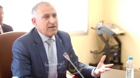 عامل إقليم سيدي افني يترأس لقاء موسعا بشأن إحداث نواة جامعية.