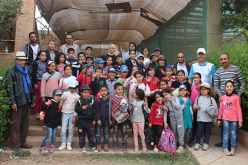 متفوقوا ومتفوقات مدرسة النهضة بسيدي إفني في رحلة التميز