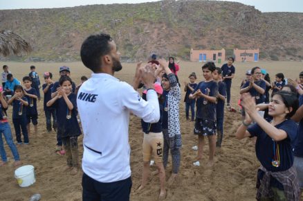 تلاميذ”المنار صحراء” يستفيدون من مخيم علمي بسيدي افني