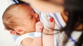 وزارة الصحة : الرضاعة الطبيعية خطوة أولى للوقاية من السمنة