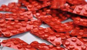 القبض على خليجي يستعد لتهريب كمية من الأقراص المهلوسة