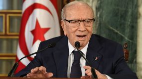 وفاة الرئيس التونسي زعيم حزب حركة نداء تونس الباجي قايد السبسي عن عمر يناهز 92 عاما.