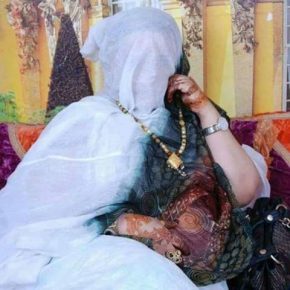 المرأة الصحراوية : جمال وابداع