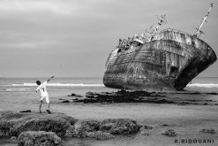 الصورة الفائزة بالجائزة الاولى في مهرجان السينما والبحر