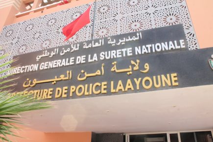 العيون:القبض على عشرة اشخاص بينهم فتاة يشتبه في ارتباطهم بعصابات المخدرات بمدينة العيون .
