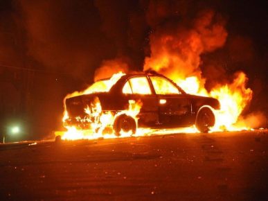 احتراق سيارة خلال تعبئتها بالبنزين بمدينة كلميم