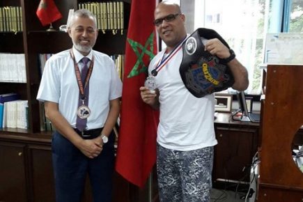 المغربي محسن عطاف يفوز بالميدالية الذهبية في بطولة للجيدو بماليزيا