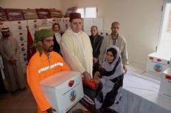 مؤسسة قطرية توزع إعانات على 4000 اسرة بآسا الزاك