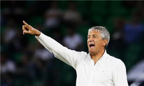 برشلونة يوقع عقدا مع مدبه الجديد.