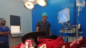 مستشفى الحسن الثاني بالداخلة يجري أول عملية جراحية بالليزر للمسالك البولية