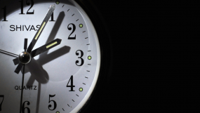 عن عودة موضوع الساعة الإضافية…