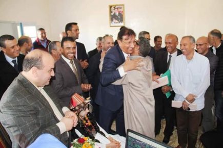 رئيس التعاضدية يشرف شخصيا على افتتاح مقر بسيدي افني