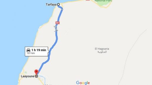 الرمال تقطع طريق العيون وكلتة زمور وطرفاية‎