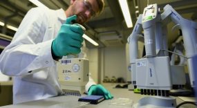 DW:شركة “كورفاك” الألمانية تعلن عن قرب إنتاج لقاح ضد كورونا