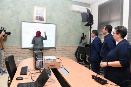 شركات الاتصالات بالمغرب تعتمد مجانية الولوج إلى منصات التعلم أو التكوين عن بعد