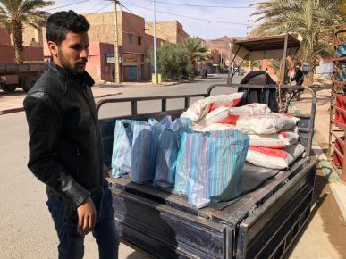 جمعية اغير نتزكارت بتغجيجت توزع أظرفة مالية وتعبئة رصيد للتلاميذ