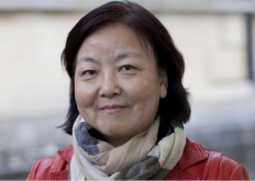 أديبة صينية نقلت معاناة ووهان إلى العالم