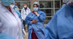 إعادة فتح المستشفيات لمرضى كورونا يربك حسابات مسؤولي المستشفيات