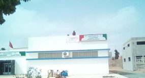 الطنطان:احتجاج شاب بسبب رفض طلبه حول مشروع المبادرة.