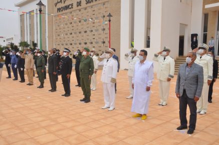 سيدي إفني: مراسيم تحية العلم الوطني بمناسبة عيد العرش ورفع اللواء الازرق