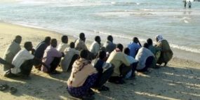 إحباط محاولة للهجرة السرية بسيدي افني وتوقيف 33 مهاجرا من دول إفريقيا