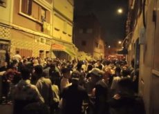 إنهيار منزل مكون من ثلاثة طوابق يخلق حالة من الرعب في نفوس المواطنين. (+فيديو و صور)