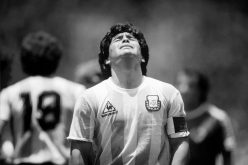 أكيد أنه الآن يُمتِع من في السماء!!!