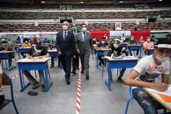 وزارتا “أمزازي” و”آيت الطالب” تتوعدان المؤسسات التعليمية المخالفة للتدابير الوقائية بـ”الإغلاق”