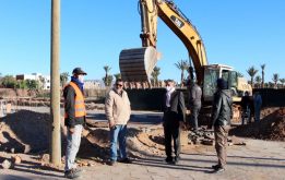 رئيس بلدية كلميم يتفقد ورش بناء قنطرة على واد أم لعشار