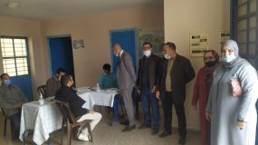 رشيد بشارة يشرف على عملية تلقيح أطر وموظفي وزارة التربية الوطنية بسيدي افني