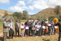 سيدي إفني: لقاء تربوي وبيئي لفائدة تلاميذ المؤسسة بالفضاء الايكولوجي واحة أكوك