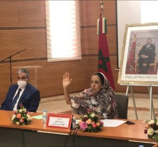 مجلس جهة كلميم وادنون يستكمل هياكله بانتخاب اللجان الدائمة ورؤسائها في دورة استثنائية ثانية