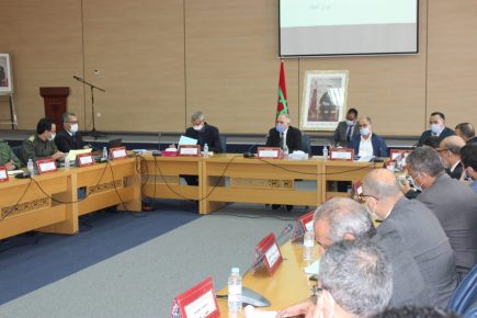 عامل إقليم سيدي إفني يترأس اجتماعا موسعا حول البرنامج الحكومي “أوراش”