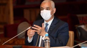 الداخلة :آيت الطالب يوقف ثلاثة أطباء عن العمل