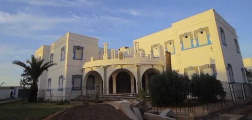 سيدي إفني: جمعية ماربيكينيا للسياحة الثقافية تدعو الى ترميم مختص وليس أعمال يدوية تشوه معالم المدينة