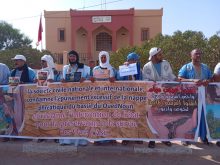 كلميم:ساكنة جماعة أسرير تنظم وقفة احتجاجية للتنديد بالاستنزاف الذي تتعرض له الفرشة المائية بواحات المنطقة.