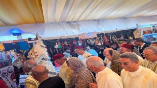 والي جهة كلميم وادنون يفتتح المعرض الجهوي للصناعة التقليدية والفلاحة بطانطان