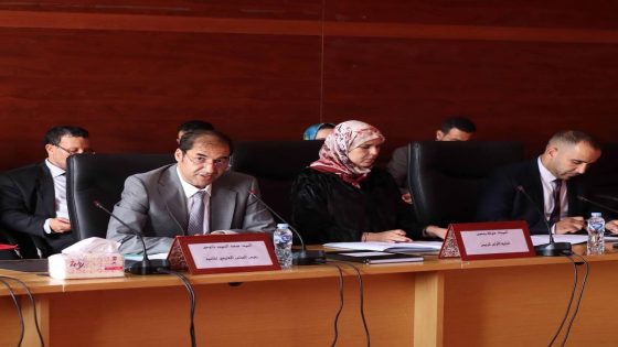 المجلس الإقليمي لكلميم يصادق على دعم مهرجان “أسبوع الجمل” بشراكة استراتيجية مع جمعية التنمية والتواصل