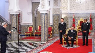 الملك محمد السادس يتسلم التقرير السنوي لبنك المغرب حول الاقتصاد الوطني لسنة 2024