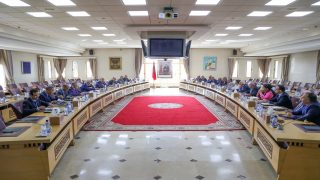 يعقد وزير الداخلية لقاءين تشاوريين لإطلاق التحضيرات المبكرة لانتخابات 2026