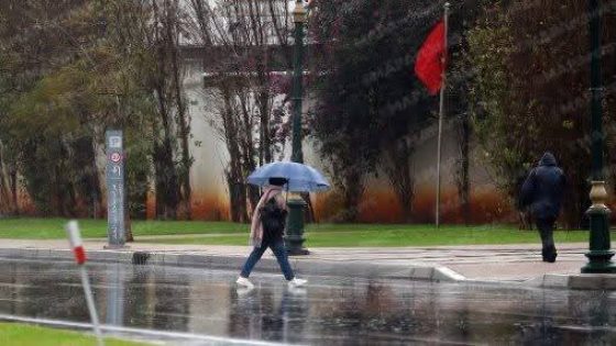 زخات رعدية قوية ورياح عاصفة مرتقبة بعدد من أقاليم المملكة