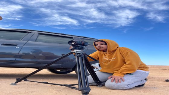 “آثار مترحلة”: فيلم وثائقي جديد يستكشف الإبداع التشكيلي في الصحراء المغربية
