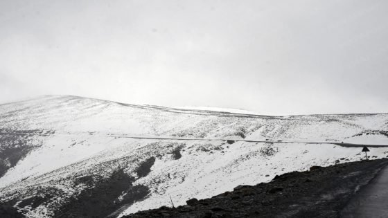 نشرة إنذارية: ثلوج ورياح قوية مرتقبة بعد غد الأربعاء بمناطق متعددة من المملكة
